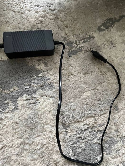 Гіроборд 10” з Bluetooth та зарядним пристроєм – у хорошому стані