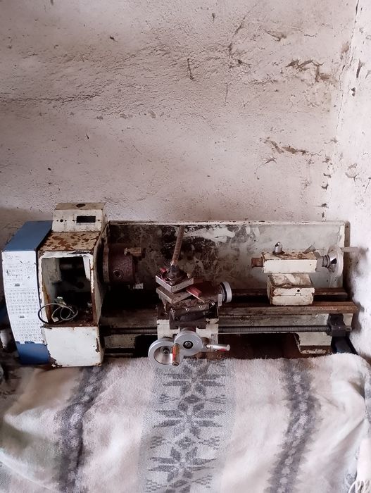 Mała tokarka do toczenia