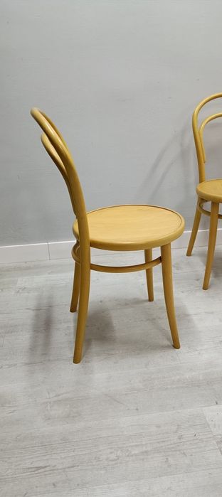 Krzesła drewniane a 14 jak Thonet Fameg Radomsko  bardzo ładne