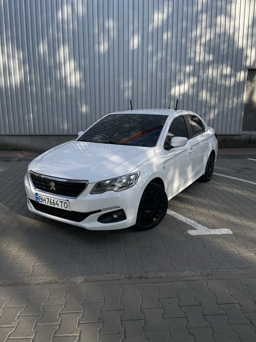 Peugeot 301 1.2л. 2019 года