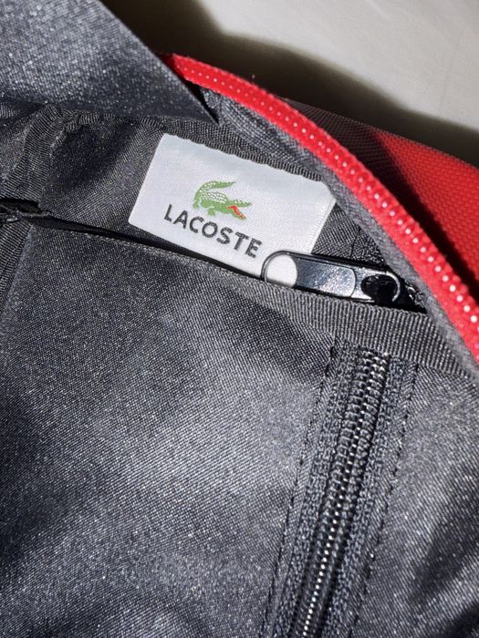 Mala Lacoste vermelha
