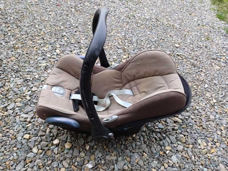 Fotelik- nosidełku Maxi Cosi 0-13 kg ze śpiworkiem do wózka