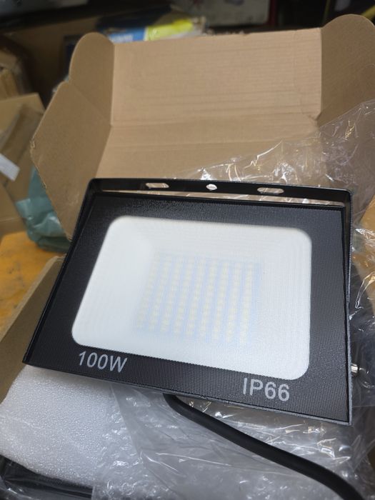 Halogen 100w led