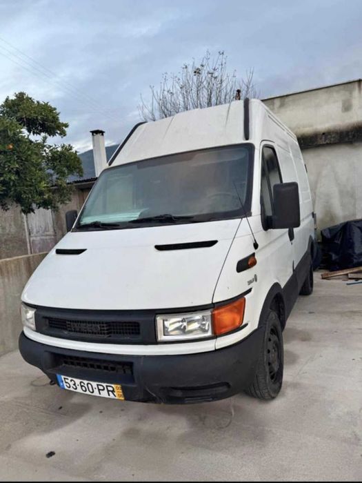 Iveco Daily carrinha
