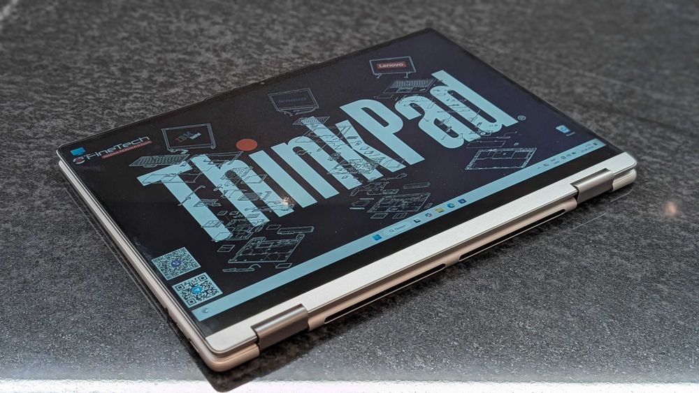 Lenovo Yoga 7 2-in-1 16AKP10 AI Copilot+ PC 16" FHD IPS AMD Ryzen AI 5 340 16GB DDR5 7200 512Gb
