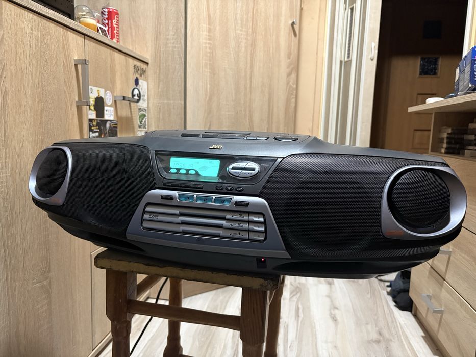 Boombox JVC RC-XC3 z 1996 roku