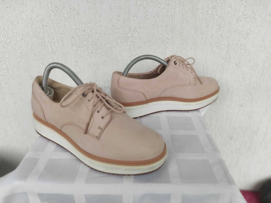 Брендовие кожанние туфли Clarks р.37