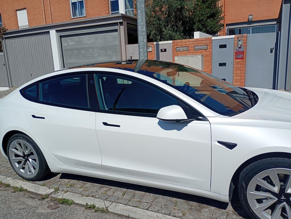 Tesla Model 3 Standard Range Plus RWD