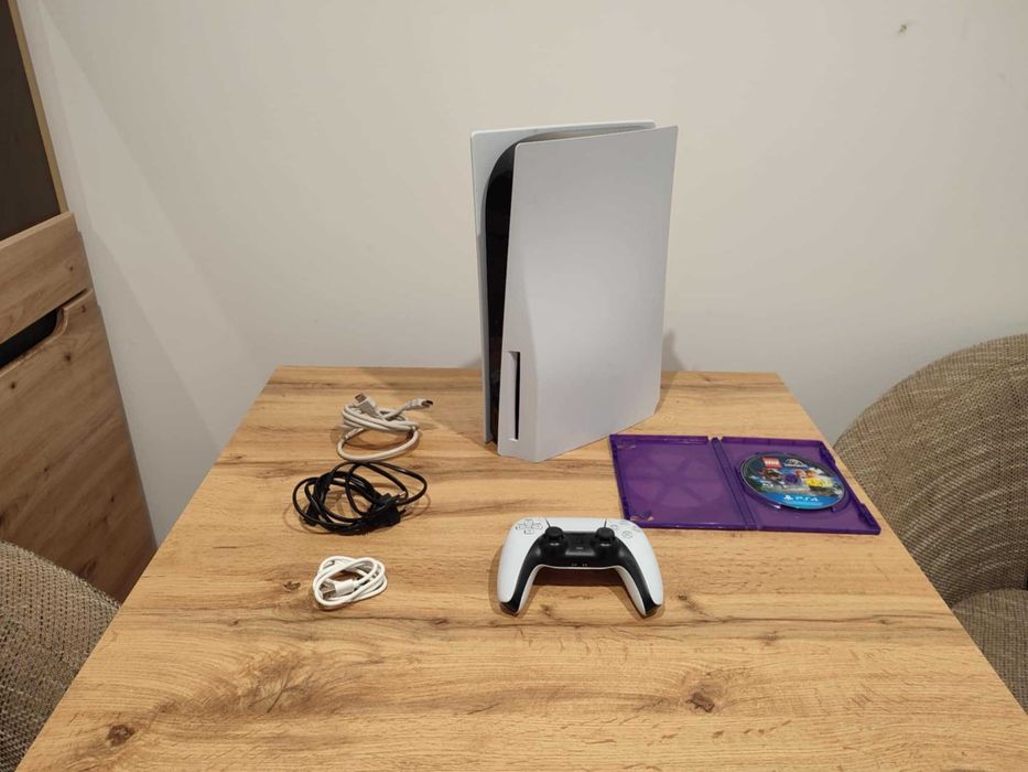 Okazja! Konsola PS5 z napędem + pad + gra! Playstation 5! Polecam !