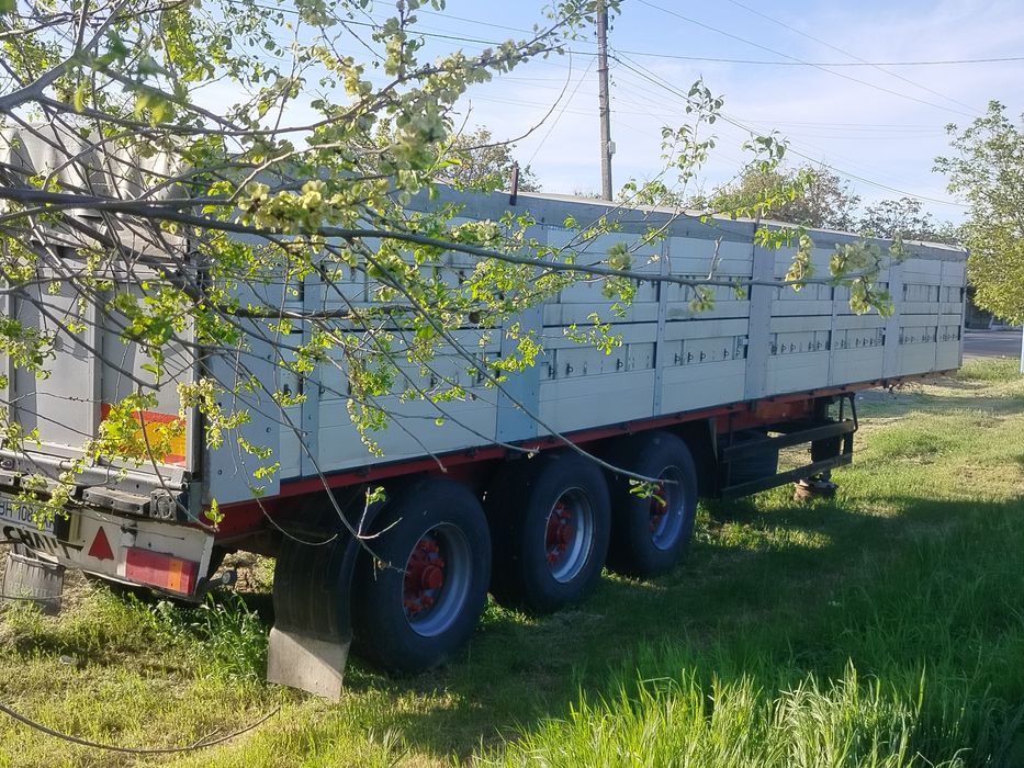 Продам прицеп зерновоз.