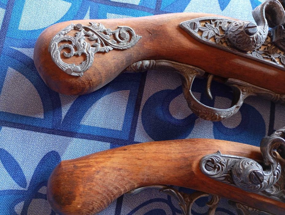 Pistolas Decorativas Antigas