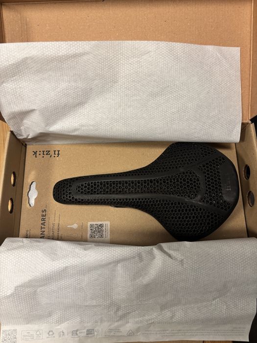 Siodełko FIZIK Vento Antares R1 Adaptive 150mm