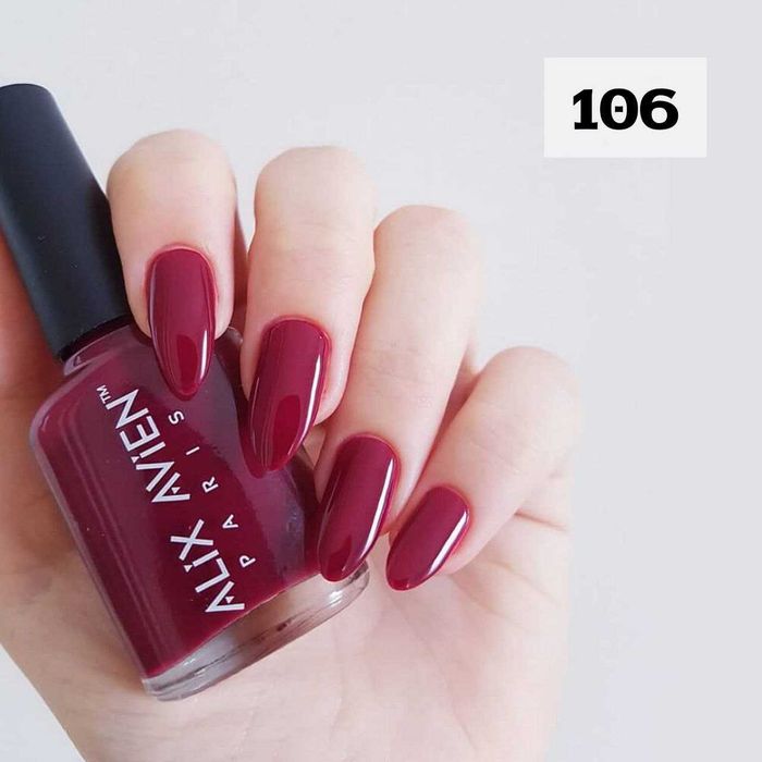 Лак для нігтів Alix Avien