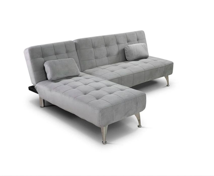 Sofá azul escuro, com chaise long