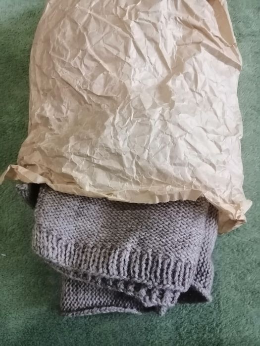 Продам новую весеннюю шапочку и шарф ручной работы для детей