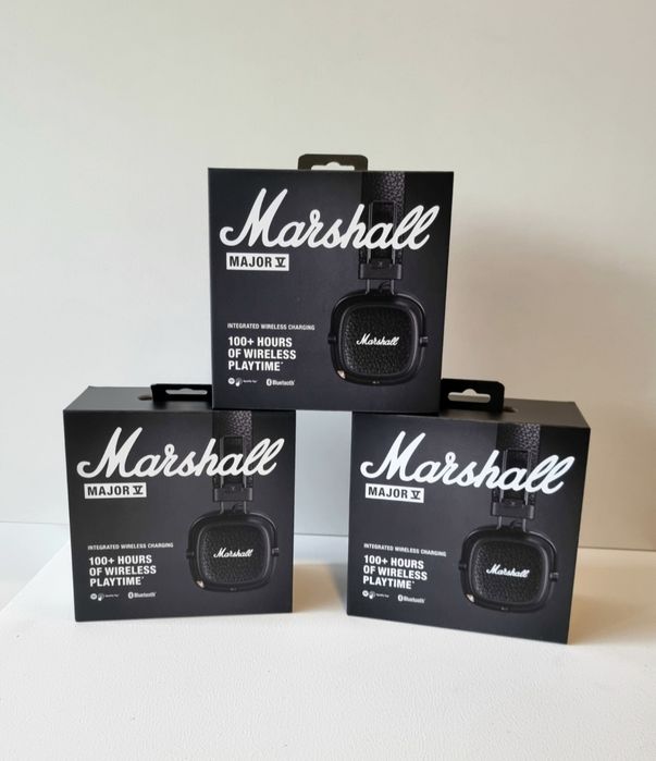 Marshall Middleton black and bras