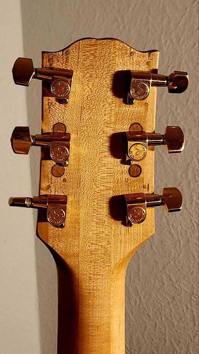 Ibanez Concord 698 (pre-lawsuit клон Gibson J200, 70-ті роки)