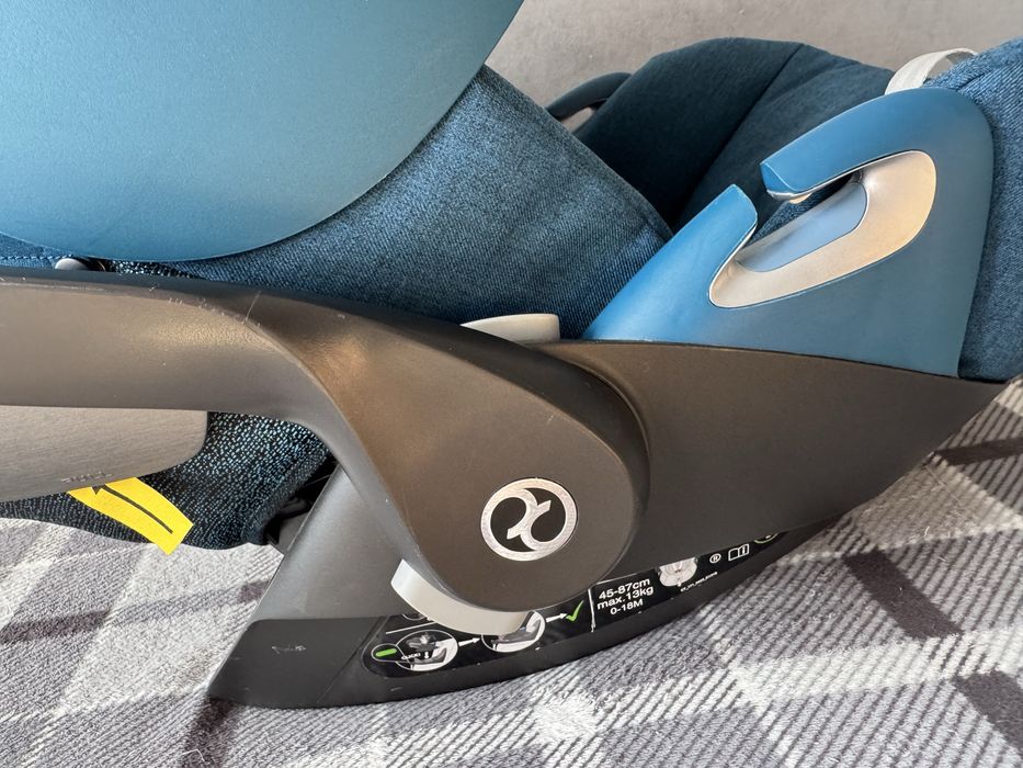 Автокрісло Cybex Cloude Z+