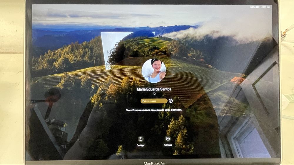 MacBook Air 2018512905742092881923