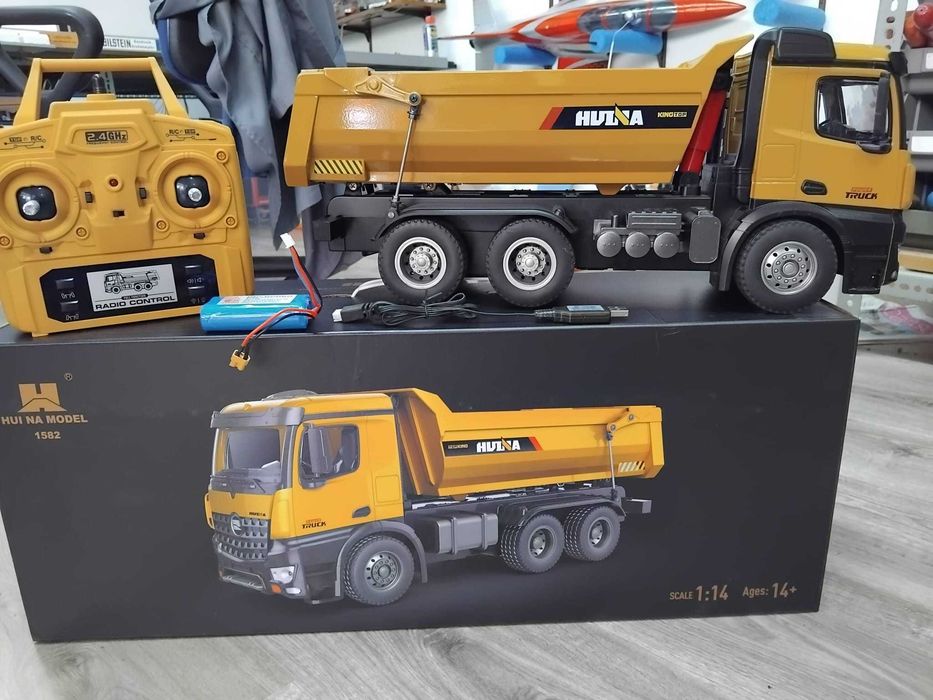 Camião Basculante RC Huina 1582 Metal 1:14 (Estado Imaculado)