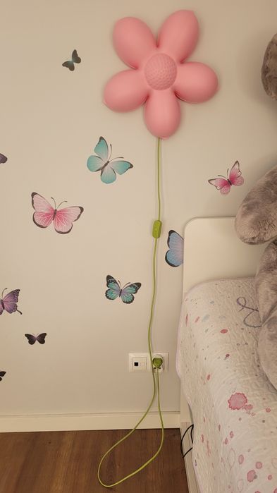 Lampka ścienna IKEA kwiatek dla dziewczynki