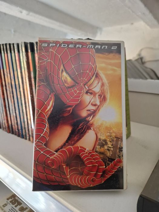 8 Filmów. Filmy na kasetach VHS