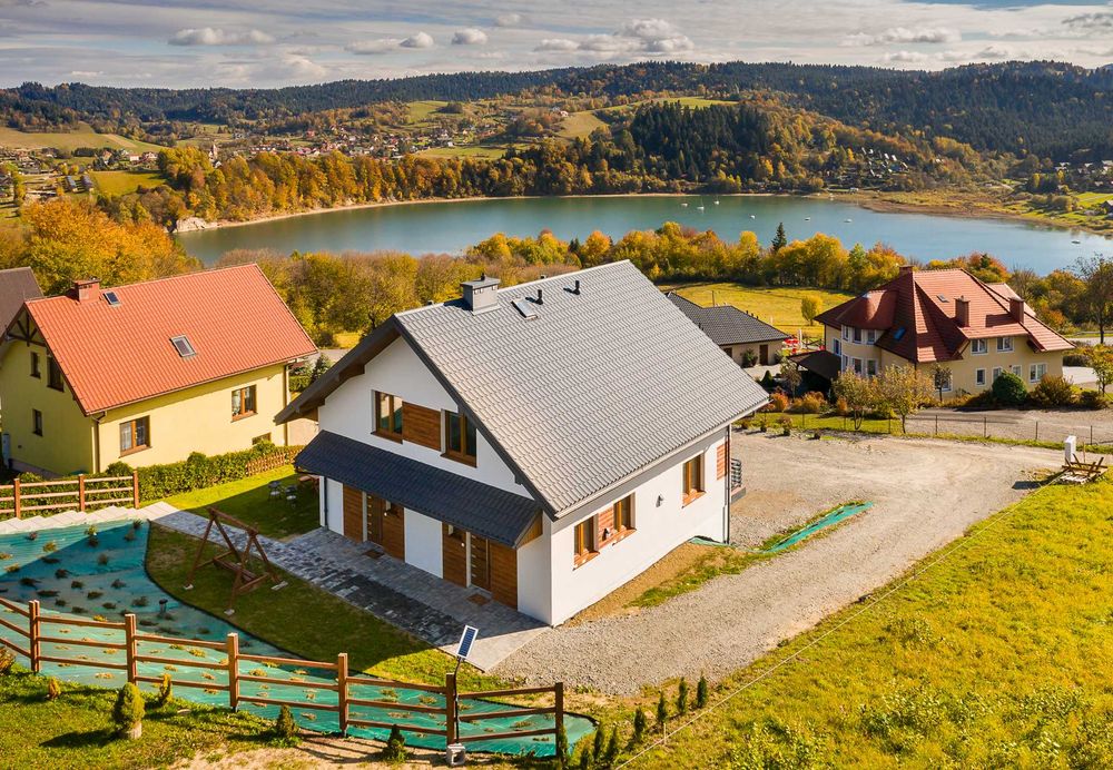 Bieszczady. Domki i pokoje panorama