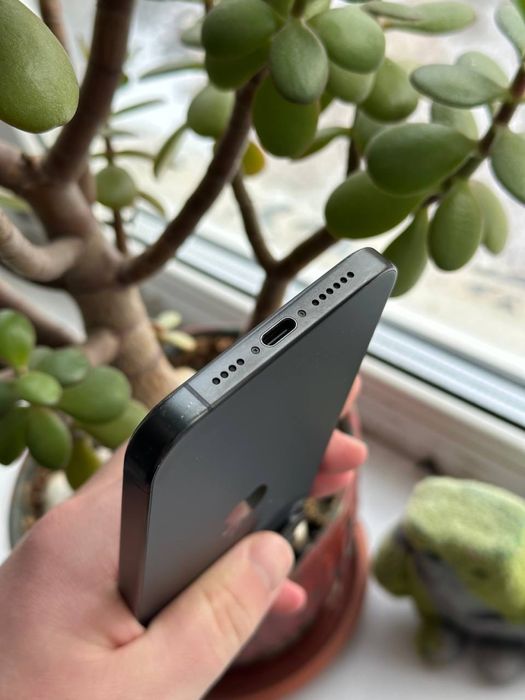 Продам IPhone 15 PRO MAX 256 Neverlock