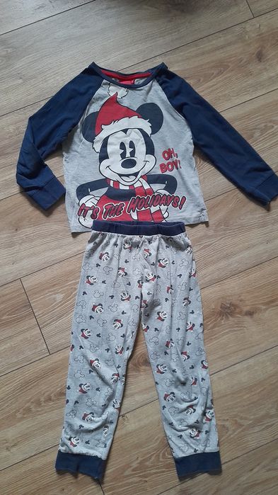 Piżamka rozm. 110/116