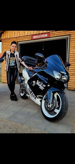 Yamaha Thunderace YZF 1000 R