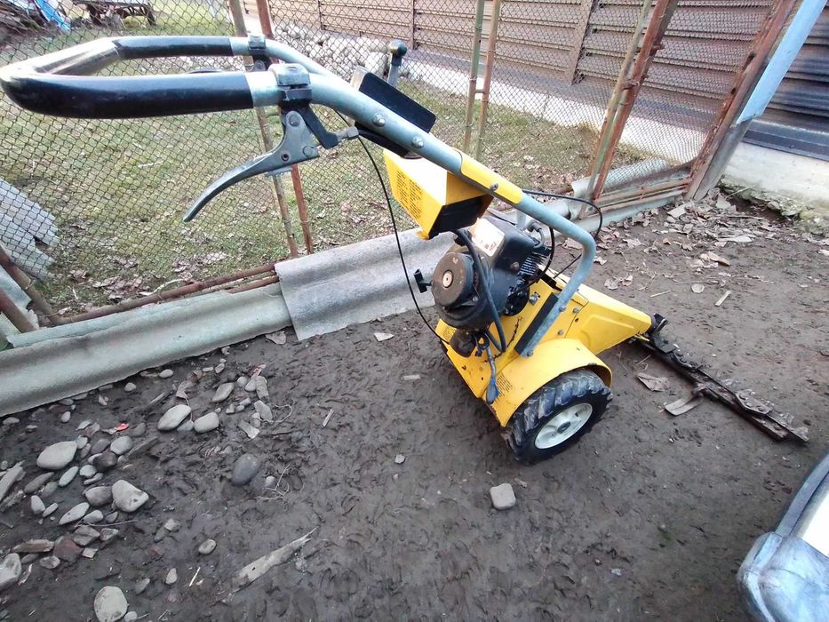 AL-KO FARMER 710 продам самохідну косарку  сигментну  робоча.