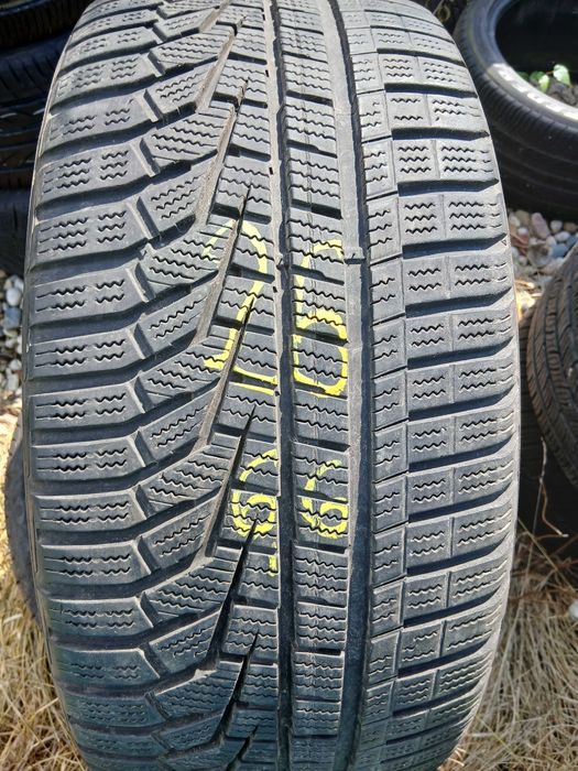Opona używana 225/40R19 Hankook Winter i cept evo2 1szt.