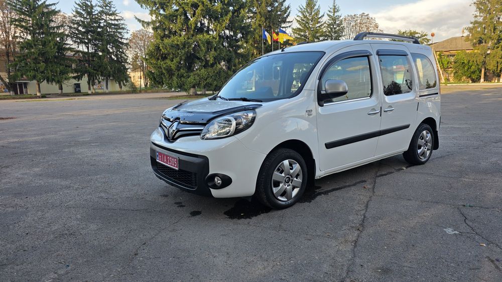 RENAULT Kangoo Individual к9к 1.5диз. 66кv.90л.с. 5-ступка