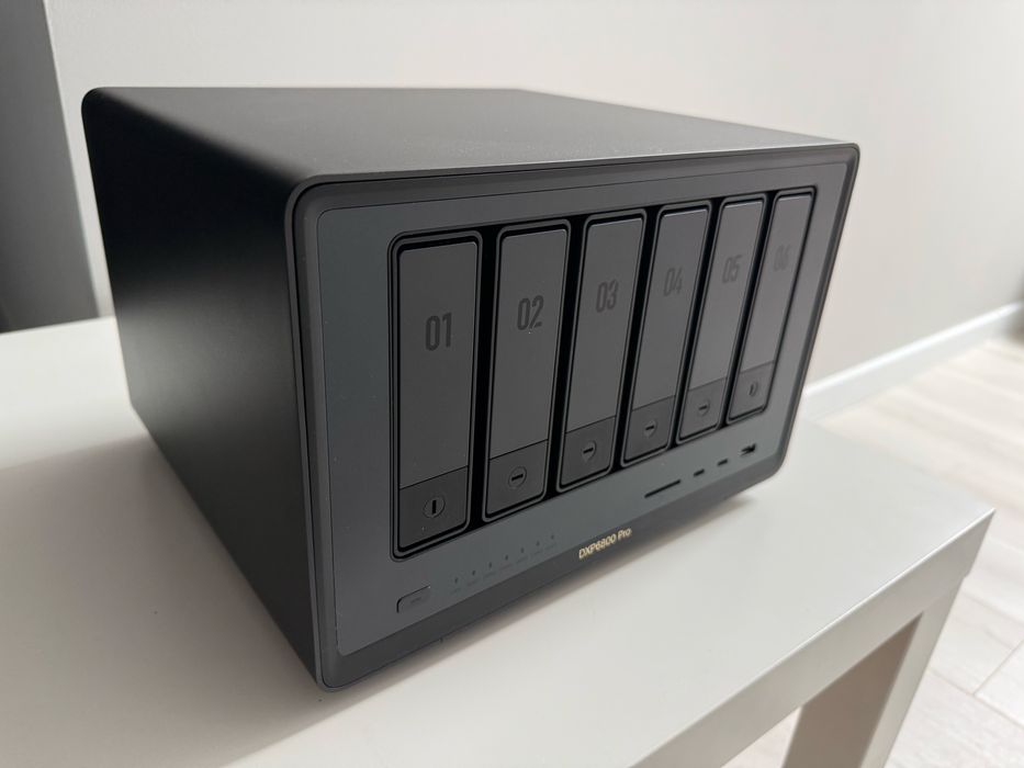 Serwer plików UGREEN NASync DXP6800 Pro 8GB RAM