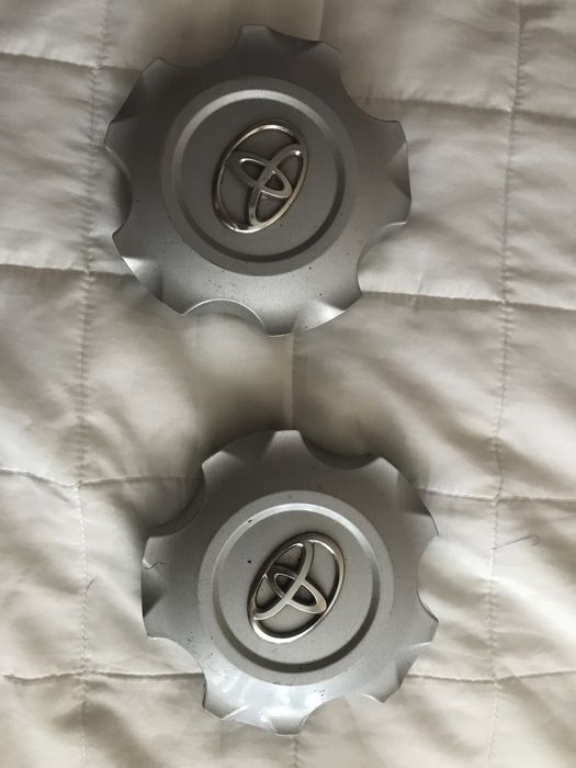 Колпаки в штатний диск Toyota Land Cruiser 200