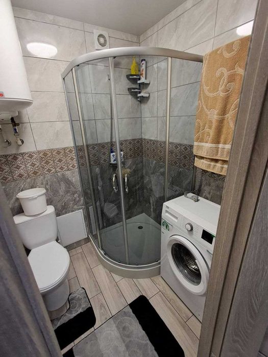 Одно кімнатна квартира з євроремонто,  вул.Полтавська 10.