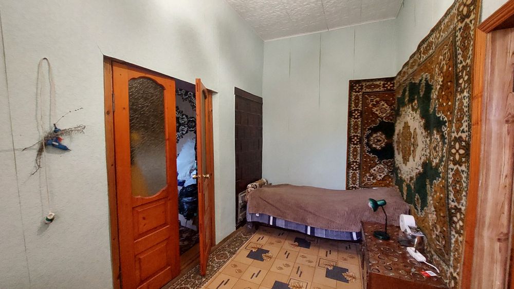 Продам 2-кімнатну квартиру. Вул.Покровська,28