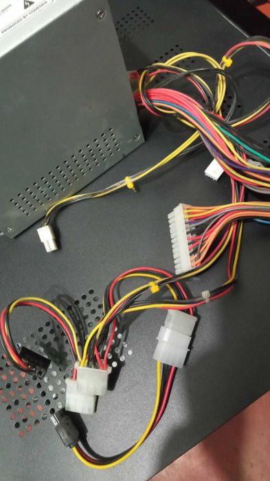 Блок питания QURI 400W, ATX