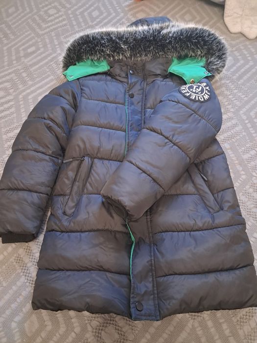 Продам зимнюю курточку на мальчика