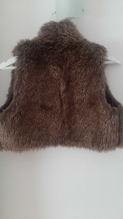 Colete curto de pelo