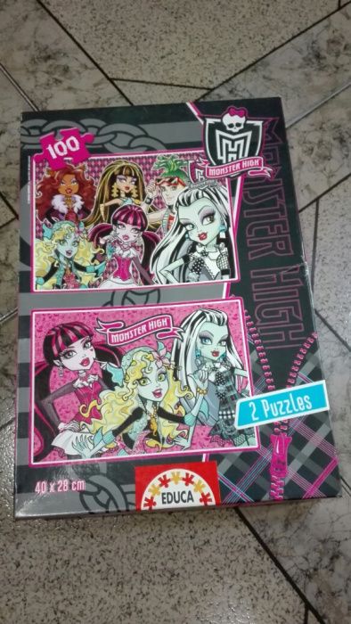 2 Puzzles Monster High (100 peças cada um)