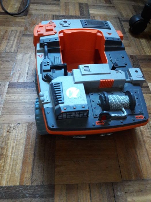Action Man's Car430007456723773441