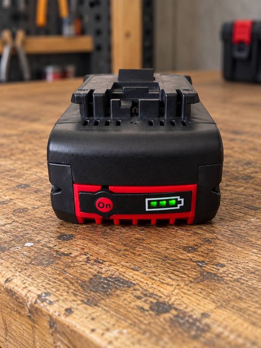 Акумуляторна батарея Bosch 18V 6Ah