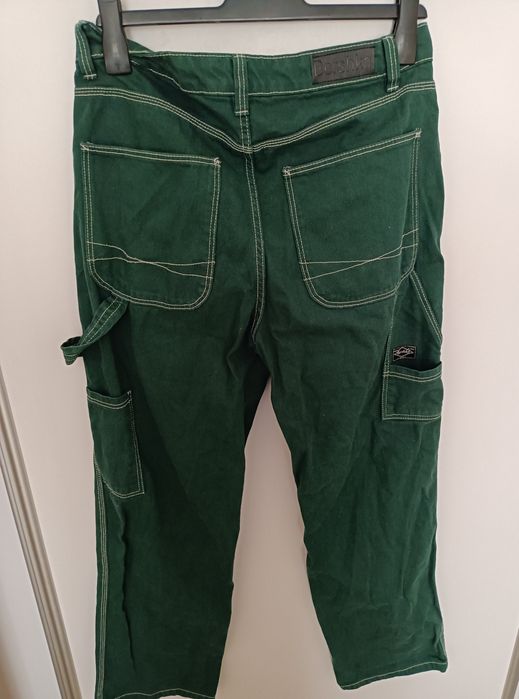 Bojówki Cargo od Bershka