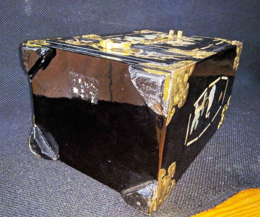 Guarda Jóias Chinês