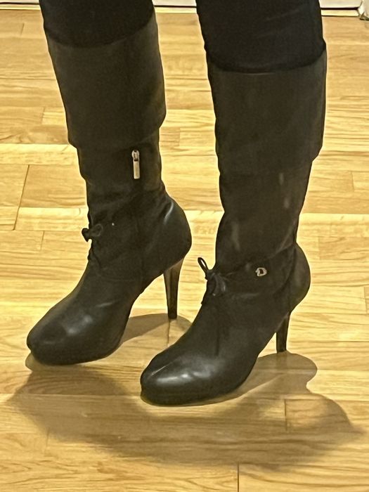 Botas pretas de salto Carmen Steffens 37