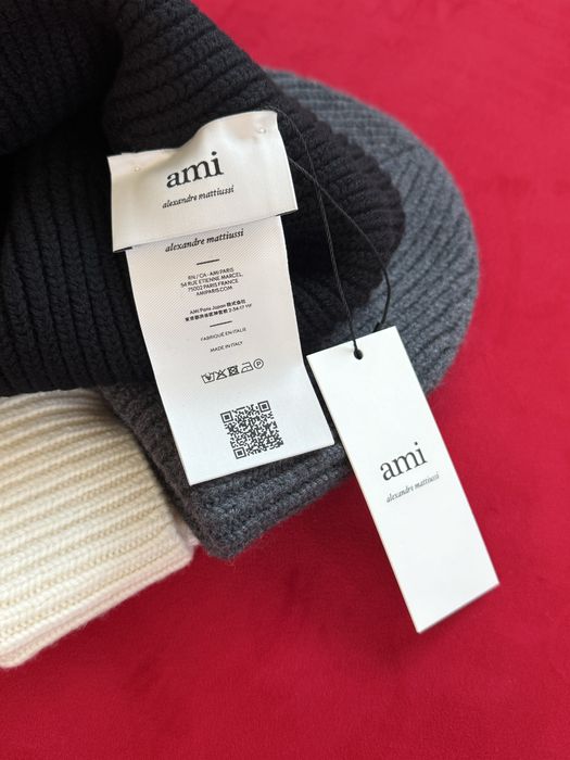 Шапка Ami Paris оригінал