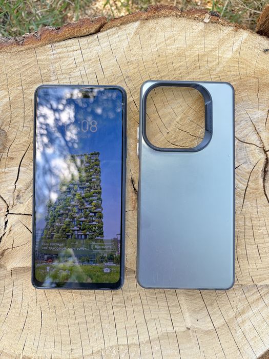 Мобільний телефон Tecno Spark 20 Pro 16/256GB Moonlit Black