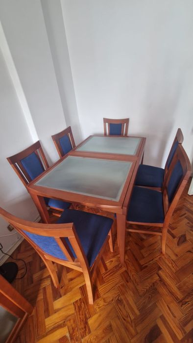 Mesa de jantar extensível em madeira maciça + 6 cadeiras | Tampo vidro