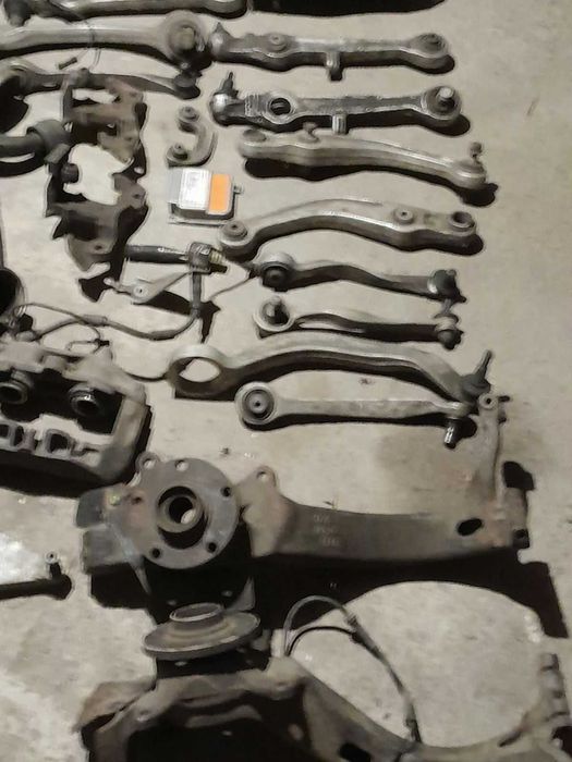 запчастини до ауді а8 д2